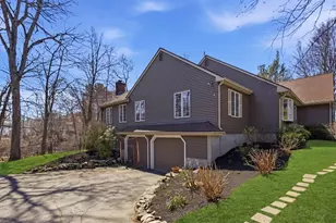 28 Lancelot Ct, Norwood, MA 02062 - Photo 3