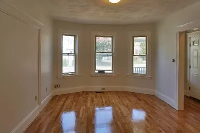 381 Crescent St #01, Waltham, MA 02453 - Photo 7