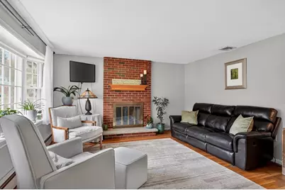 14 Mohawk Dr, Northborough, MA 01532 - Photo 3