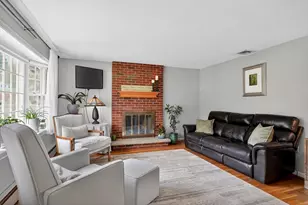 14 Mohawk Dr, Northborough, MA 01532 - Photo 3