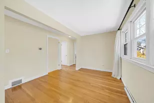 525 Winthrop St, Medford, MA 02155 - Photo 21