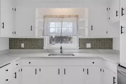 525 Winthrop St, Medford, MA 02155 - Photo 11