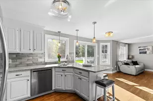 21 Cooper Dr, Franklin, MA 02038 - Photo 9