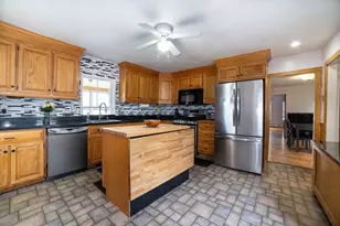 4 Brown St, Spencer, MA 01562 - Photo 9