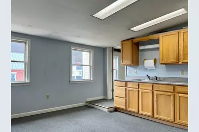 31 Bridge St, Shelburne, MA 01370 - Photo 5