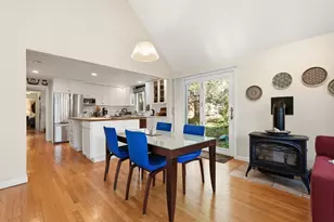 10 Dana St, Amherst, MA 01002 - Photo 9