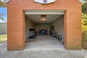 75 Tufts St, Arlington, MA 02474 - Photo 29