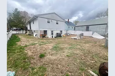 64 Lydia Ave, Woonsocket, RI 02895 - Photo 5