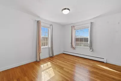 32 Indian Lake Parkway, Worcester, MA 01605 - Photo 9