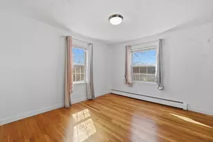 32 Indian Lake Pkwy, Worcester, MA 01605 - Photo 9