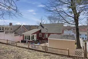 32 Indian Lake Pkwy, Worcester, MA 01605 - Photo 31