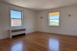 31 Chestnut St, Worcester, MA 01609 - Photo 5
