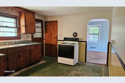 543 Chandler St, Worcester, MA 01602 - Photo 9
