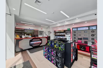 17 Broadway, Methuen, MA 01844 - Photo 5