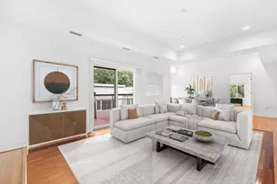 310 Hammond Pond Pkwy, Brookline, MA 02467 - Photo 9