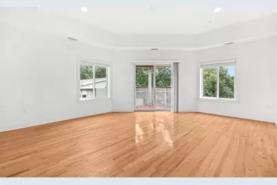 310 Hammond Pond Pkwy #301, Brookline, MA 02467 - Photo 21