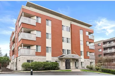 310 Hammond Pond Pkwy #301, Brookline, MA 02467 - Photo 31