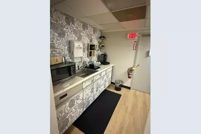 946-948 American Legion Hwy, Westport, MA 02790 - Photo 15