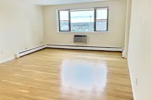 1039 Commonwealth Ave, Boston, MA 02215 - Photo 3