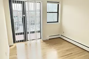 1039 Commonwealth Ave, Boston, MA 02215 - Photo 5