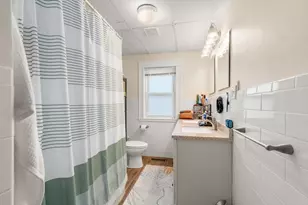 34 R Clyde, Somerville, MA 02145 - Photo 7