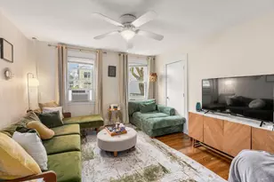 34 R Clyde, Somerville, MA 02145 - Photo 5