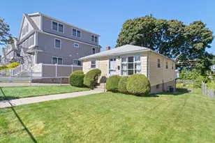 20 Gale St, Waltham, MA 02453 - Photo 3