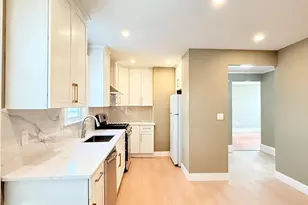 21 High St, Somerville, MA 02144 - Photo 5