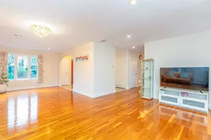 20 Teaberry Ln, Braintree, MA 02184 - Photo 7