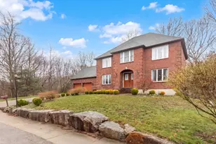 20 Teaberry Ln, Braintree, MA 02184 - Photo 3