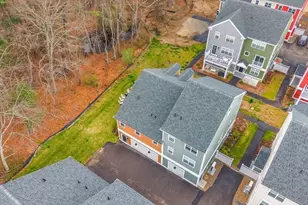 28 Oxbow Rd, Raynham, MA 02767 - Photo 11