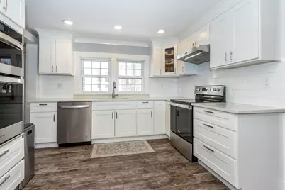 39 Birchcroft Rd, Canton, MA 02021 - Photo 5