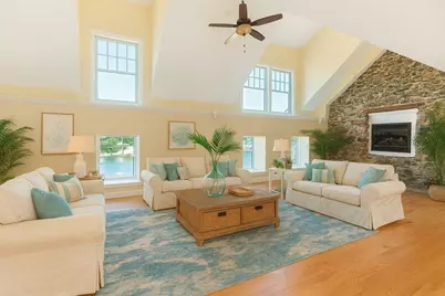 152 Water St #13, Danvers, MA 01923 - Photo 9