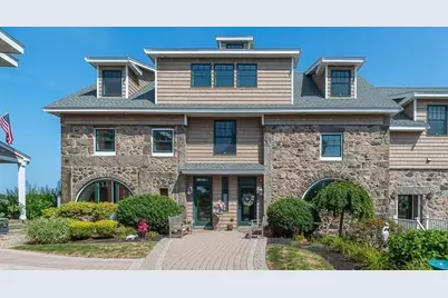 152 Water St #13, Danvers, MA 01923 - Photo 1