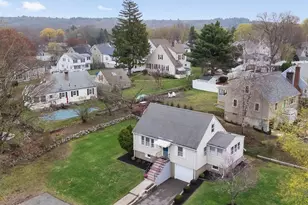 31 Oakledge Rd, Waltham, MA 02452 - Photo 33