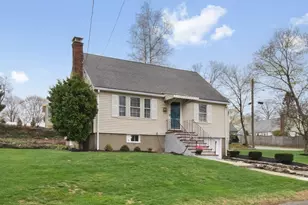 31 Oakledge Rd, Waltham, MA 02452 - Photo 35