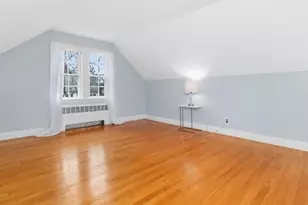 31 Oakledge Rd, Waltham, MA 02452 - Photo 21