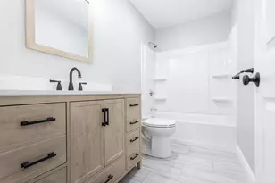 35-37 Glendale Ave, Tiverton, RI 02878 - Photo 21