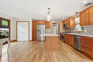 22 Kwedar Ave, Stoughton, MA 02072 - Photo 9