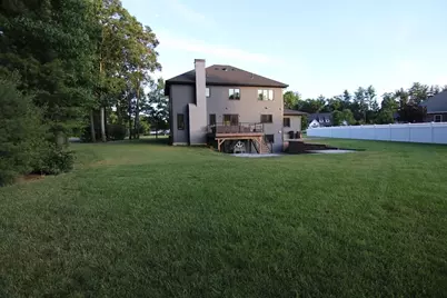 27 Breighly Way, Westfield, MA 01085 - Photo 5