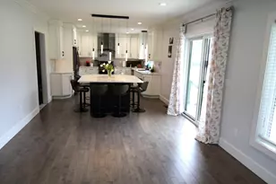 27 Breighly Way, Westfield, MA 01085 - Photo 5