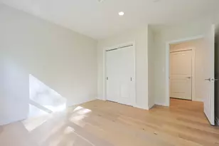 16 Boardman St, Boston, MA 02128 - Photo 33