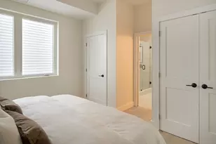 28 Swan Ave, Boston, MA 02128 - Photo 17