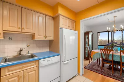 250 Hammond Pond Parkway #705S, Newton, MA 02467 - Photo 11