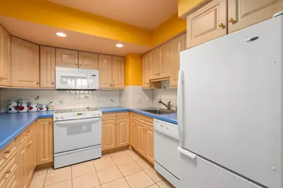 250 Hammond Pond Parkway #705S, Newton, MA 02467 - Photo 13