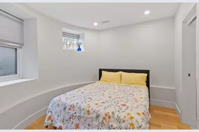 38 Englewood Ave #1, Boston, MA 02135 - Photo 19