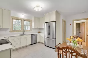 6 Oakland Cir, Winchester, MA 01890 - Photo 17