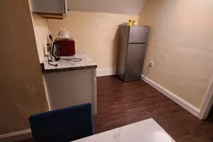 12 Fisher St, Lowell, MA 01850 - Photo 9