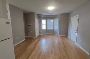30 Vine St, Haverhill, MA 01830 - Photo 7