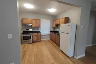 30 Vine St, Haverhill, MA 01830 - Photo 13